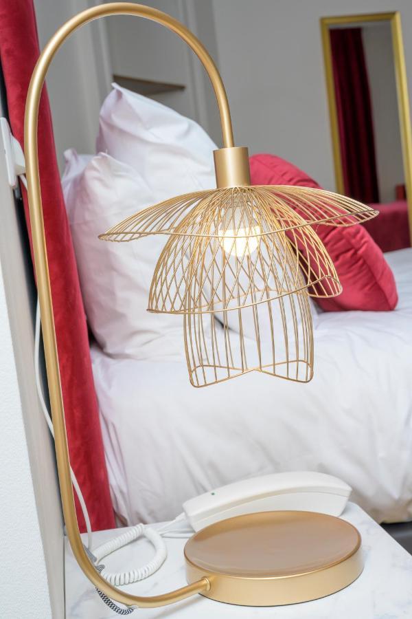 Logis Hotel Du Parc Pont-à-Mousson Zewnętrze zdjęcie
